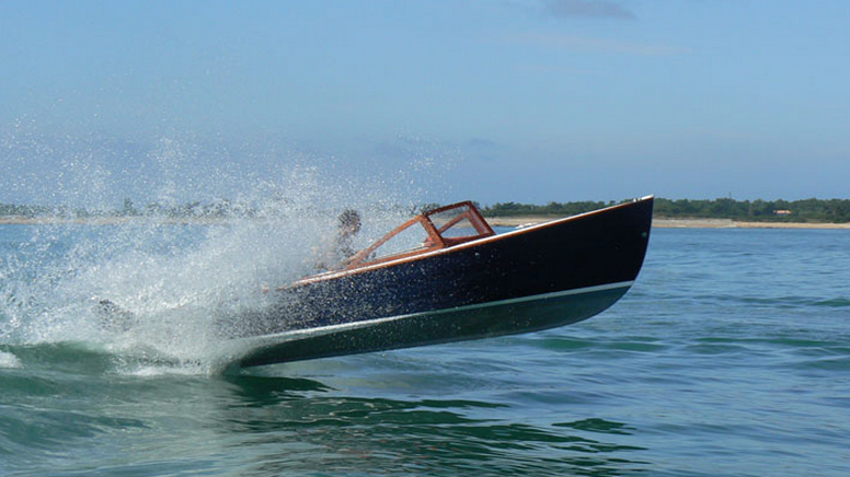 Black Pepper Bahama 20'