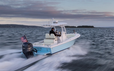 Hunt 26 Center Console