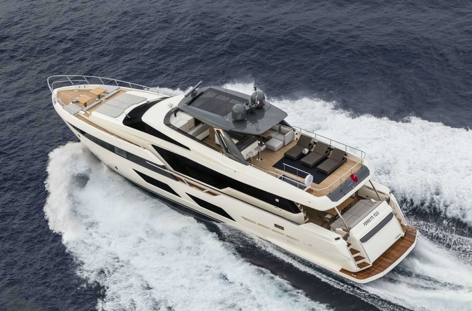 Ferretti Alegria II