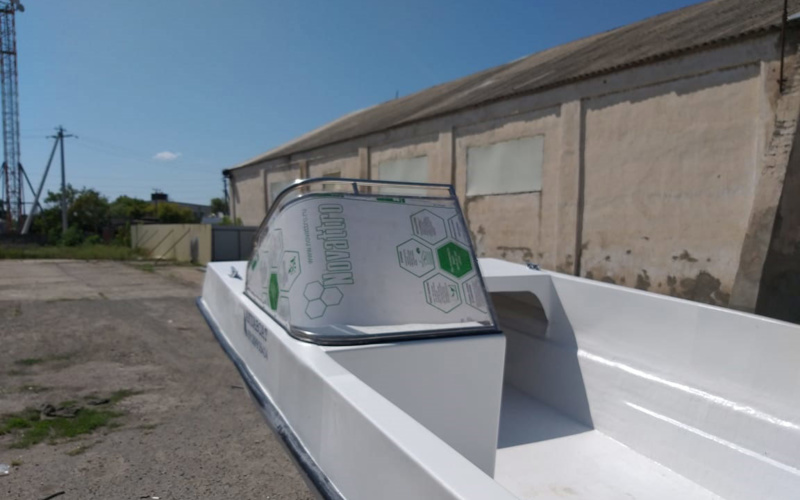 Akua Boat Касатка 560
