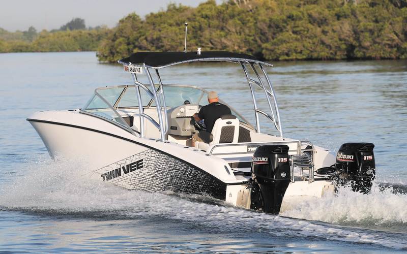 Twin Vee 240 Dual Console SE-X