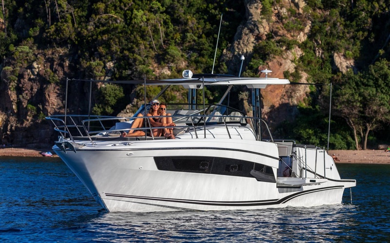 Jeanneau Cap Camarat 10.5 WA Series 2