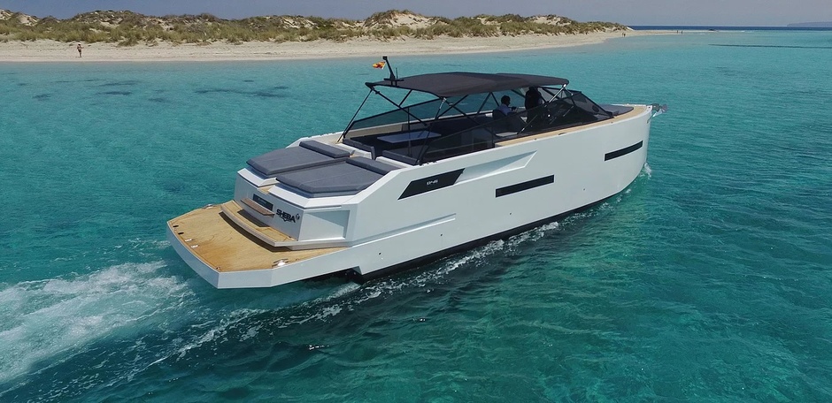 The Antonio Yachts D46 Open