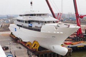 Oceanco Y708 "в металле"