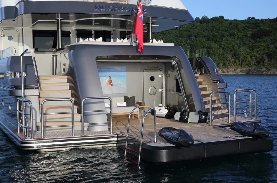 Crescent Custom Yachts Muchos Mas