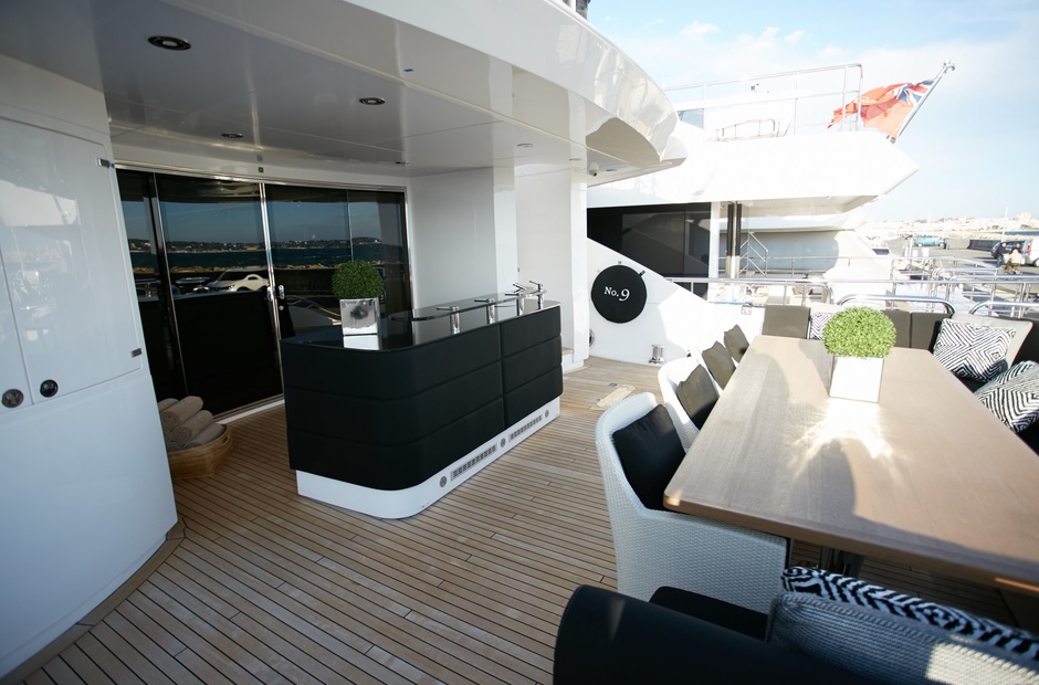 Sunseeker Lady Volantis