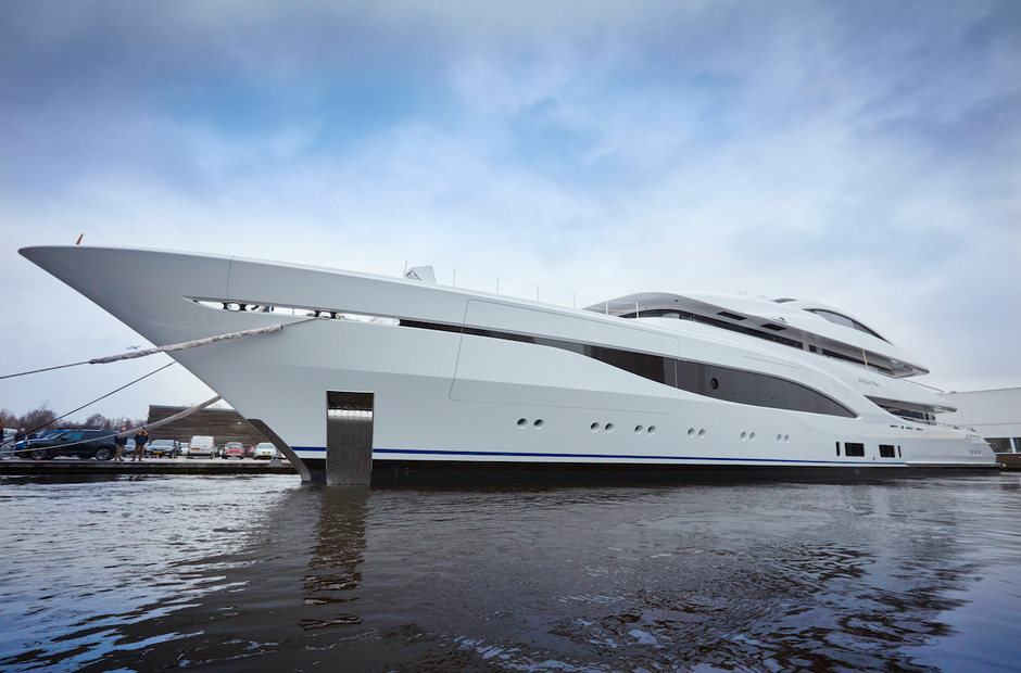 Feadship Arrow