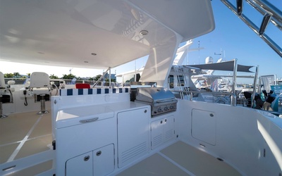 Outer Reef 900 MY