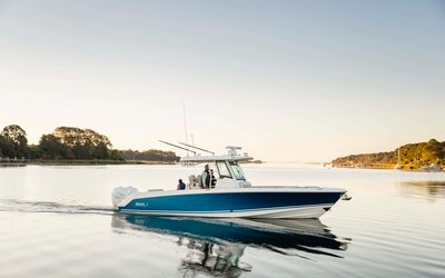 Boston Whaler 330 Outrage