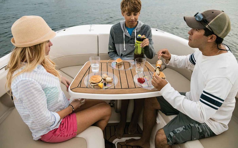 Boston Whaler 320 Vantage