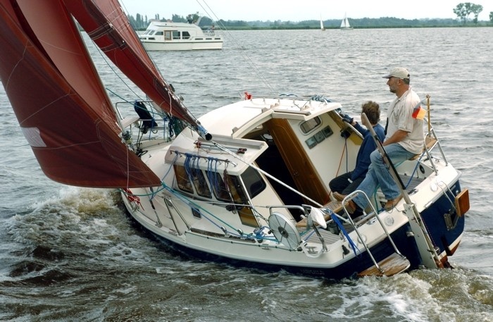 Haber 800 Gaff Cutter