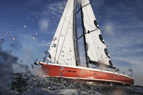 KM Yachtbuilders 69 Axonite