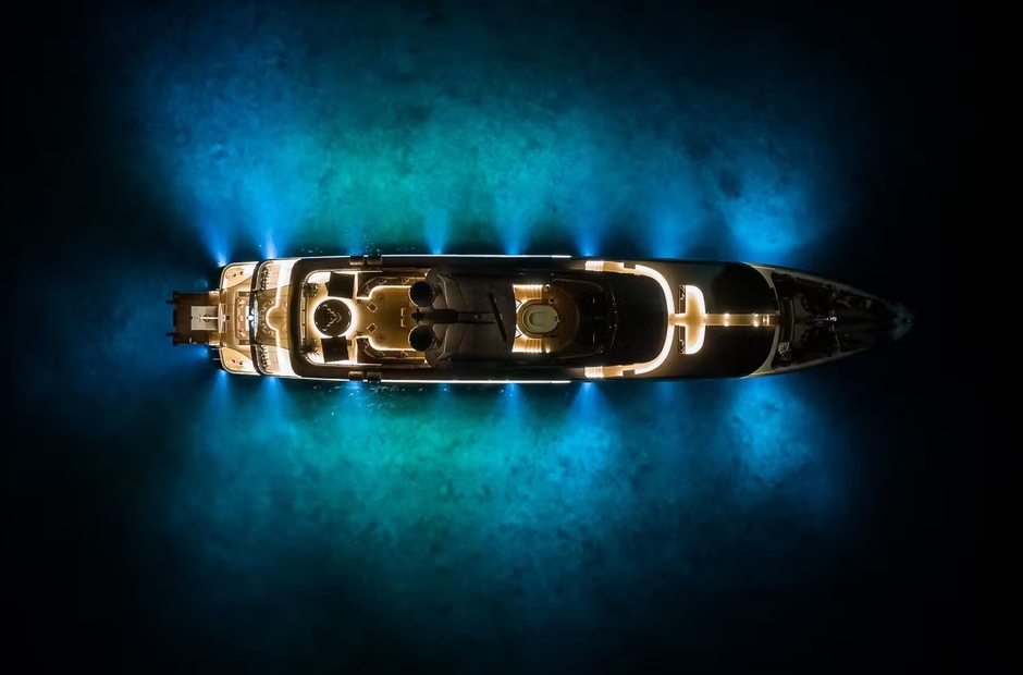 Viareggio SuperYachts Sealion