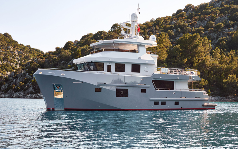 Bering 77