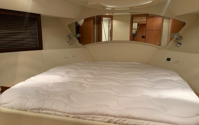 Pershing Yachts 56 (2008)