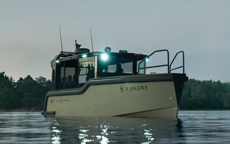X shore PRO Cabin 8000