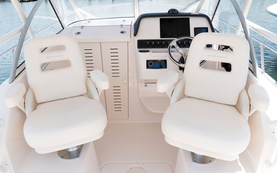 Grady-White Adventure 218