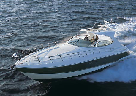 Cruisers Yachts 560 Express