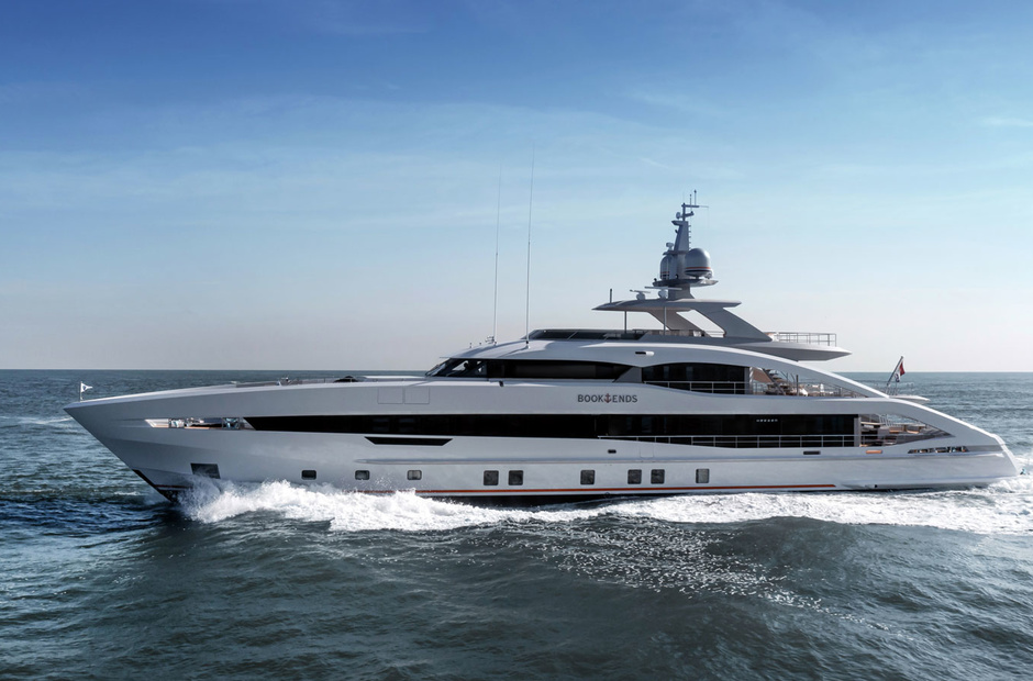 Heesen Book Ends