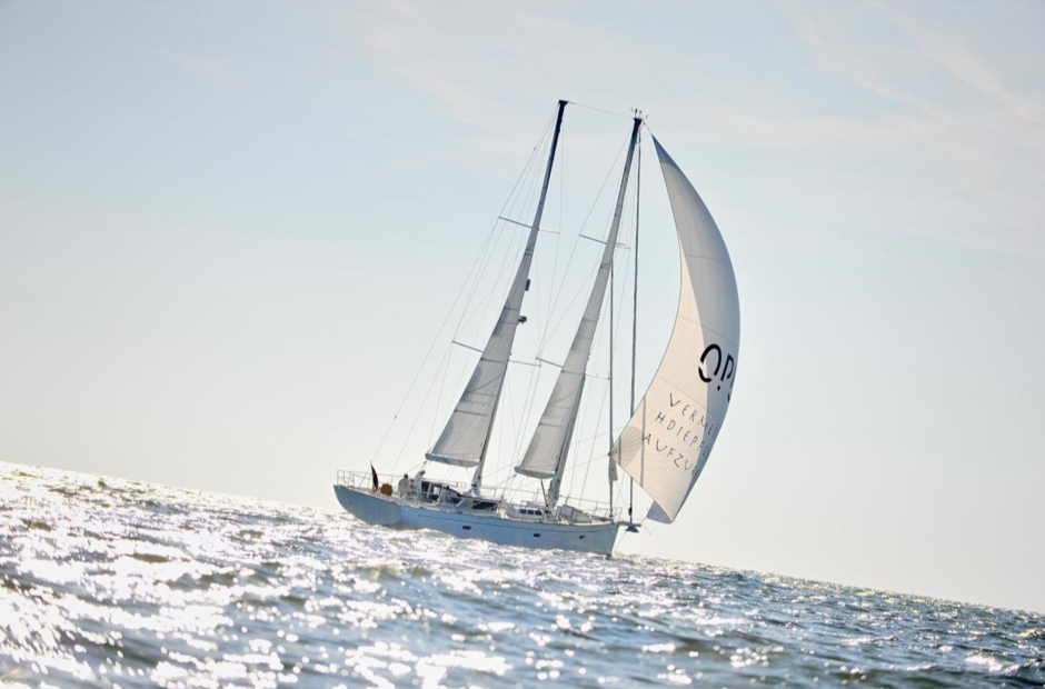 K&M Yachts Helen