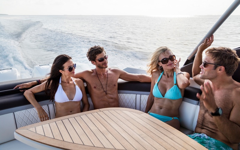 Sea Ray SLX 310 OB