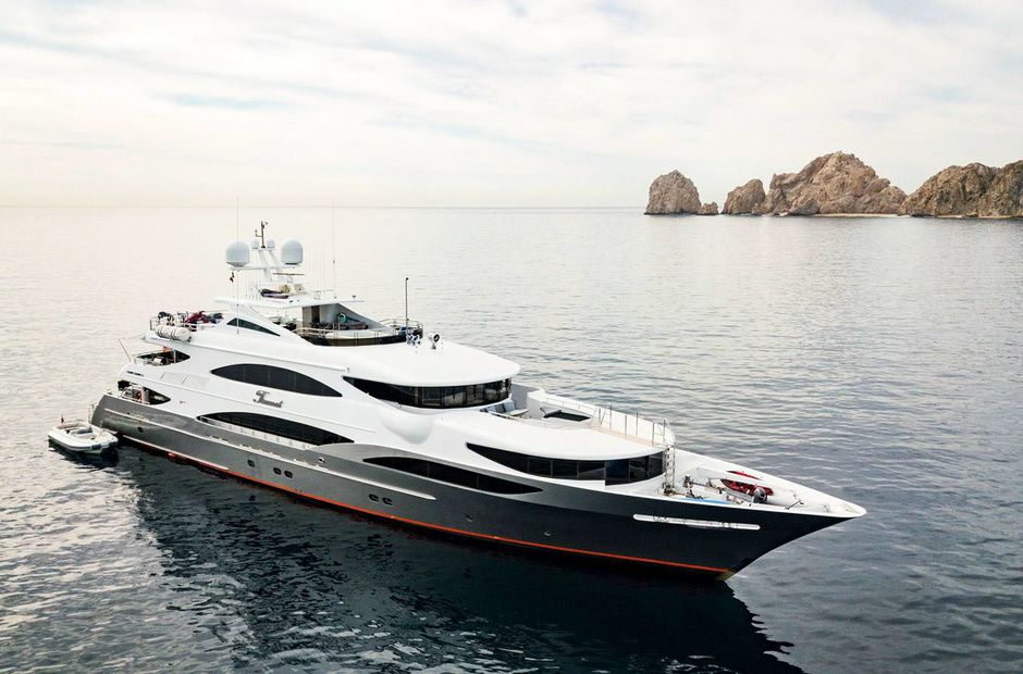 Trinity Yachts Tsumat
