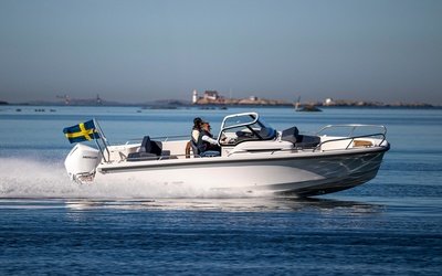 Nimbus Tender 8