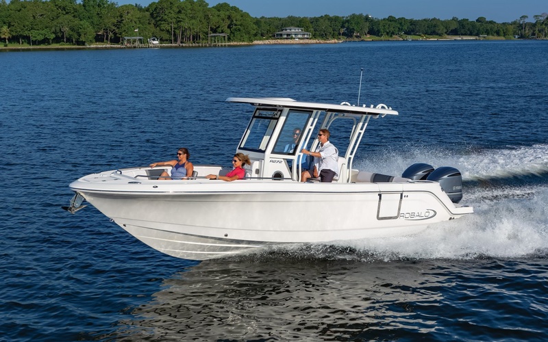 Robalo R272