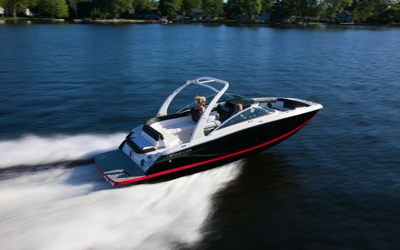 Four Winns SL242