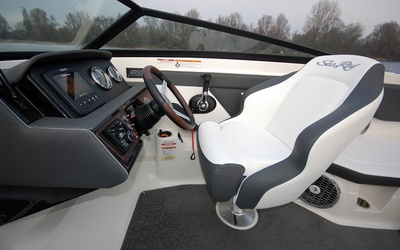Sea Ray 230 SPX