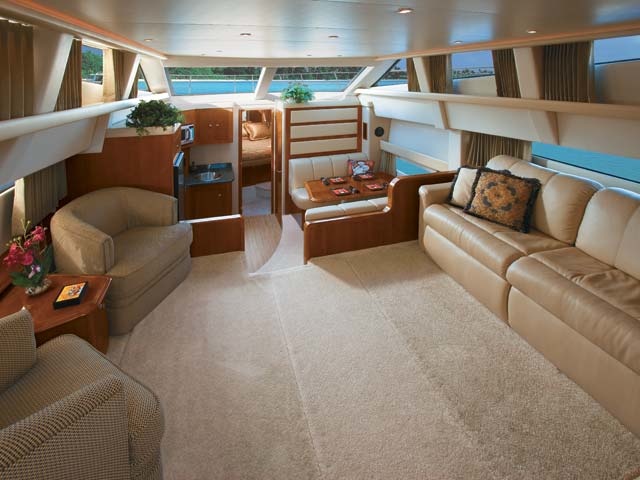 Carver 47 Motor Yacht