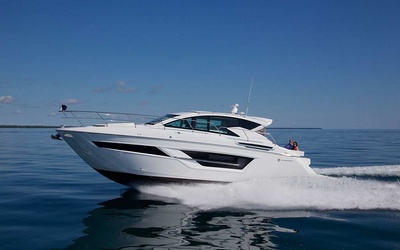 Cruisers Yachts 46 Cantius