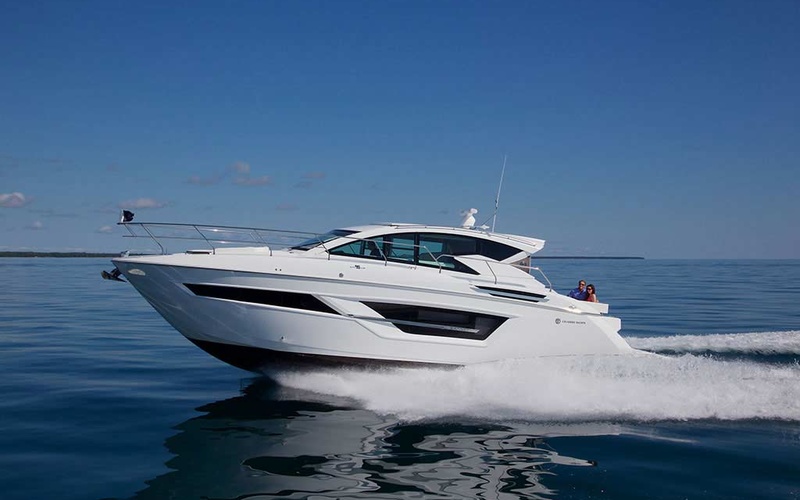 Cruisers Yachts 46 Cantius