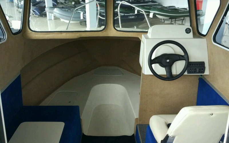 Верфь-Югра Lugger 640 cabin