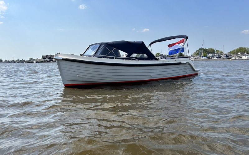 Interboat Intender 780
