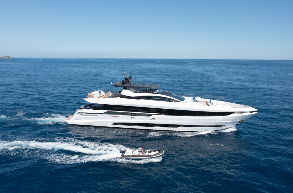 Mangusta Artemis