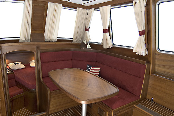 Nauticat  38