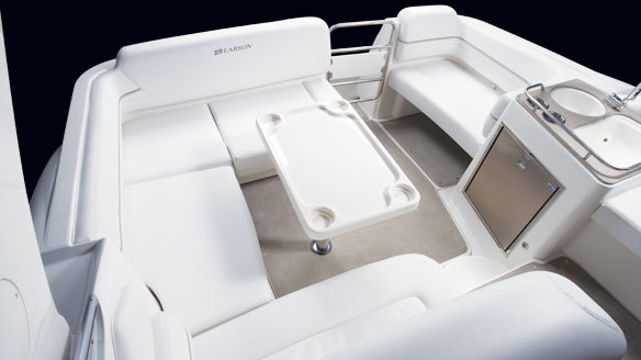 Larson Cabrio 330