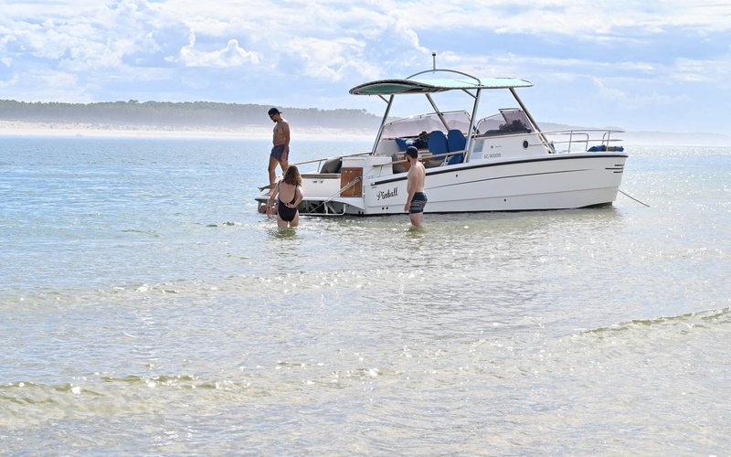 Pinball Catamaran E-hybrid