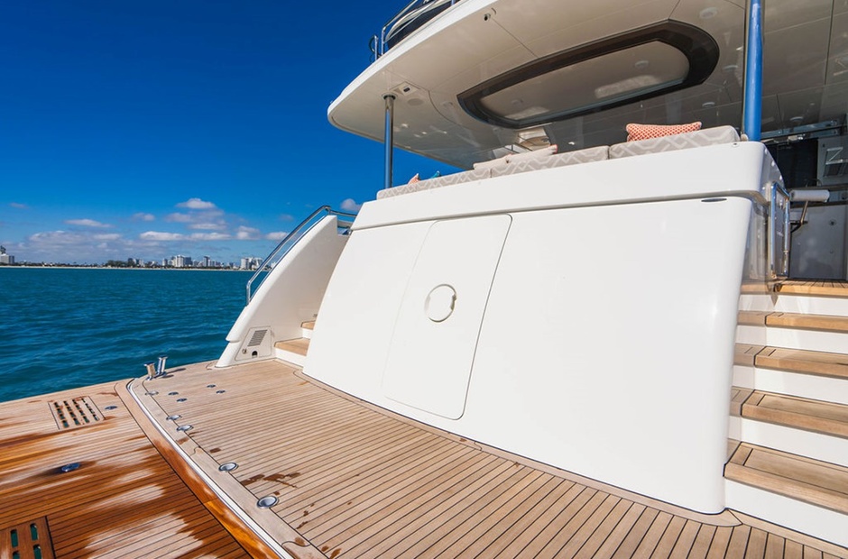 Ocean Alexander Far Niente