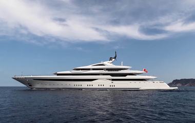 Golden Yachts  O'pari