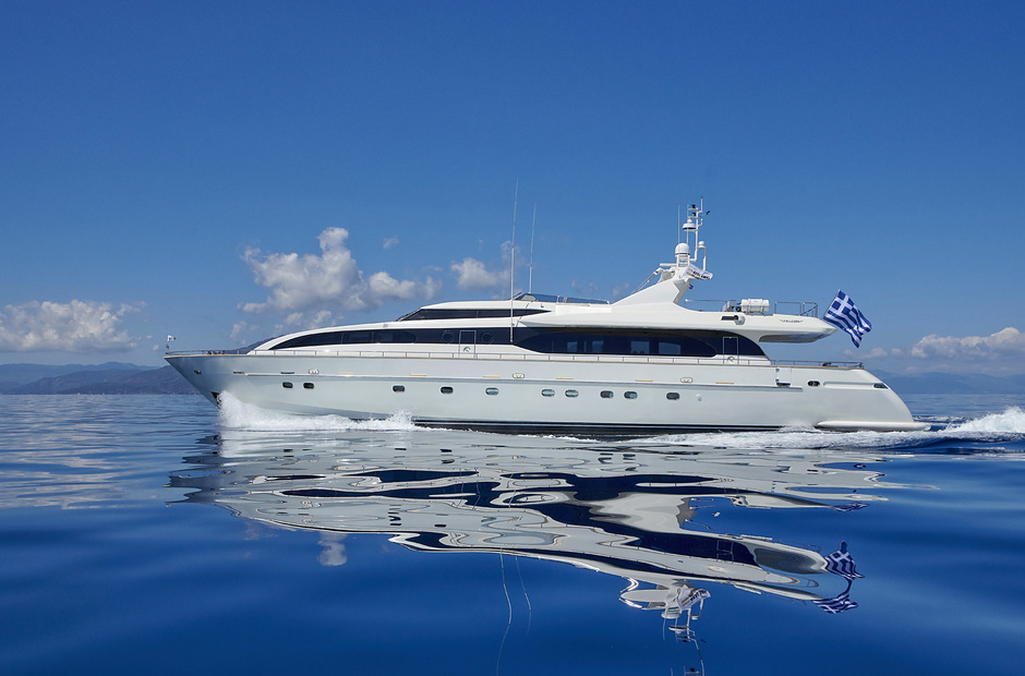 Falcon Celia
