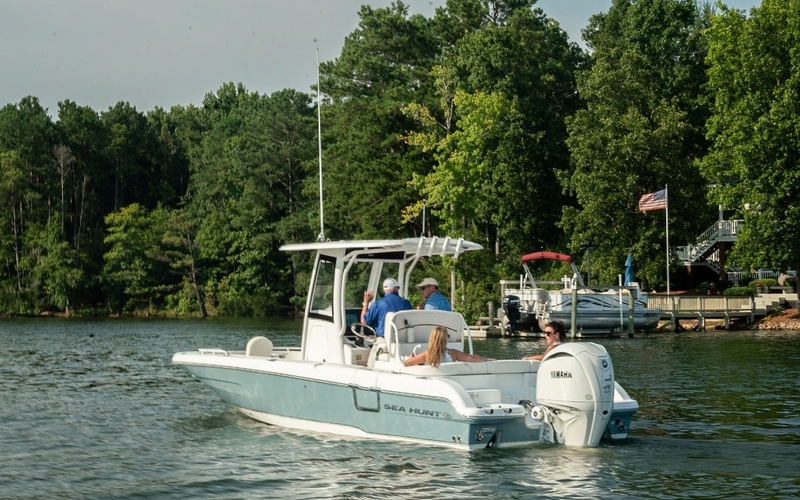 Sea Hunt Escape 25
