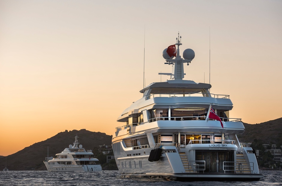 CMB Yachts Liquid Sky