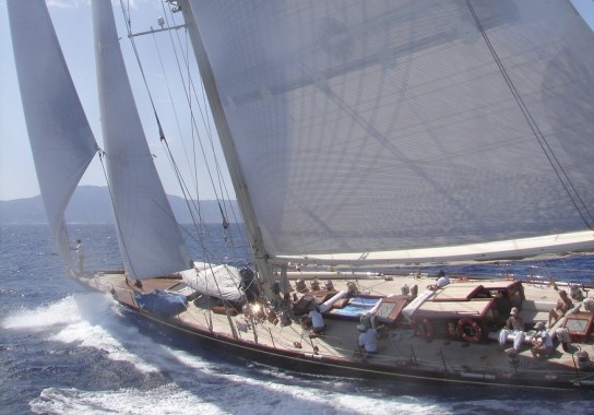 Camper & Nicholsons  Shamrock V