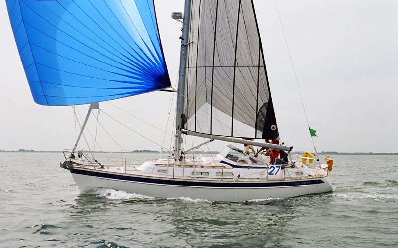 Hallberg-Rassy  37