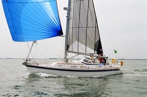 Hallberg-Rassy  37
