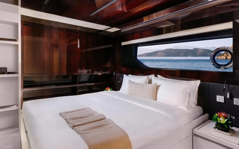 Island Packet Yachts IP 490