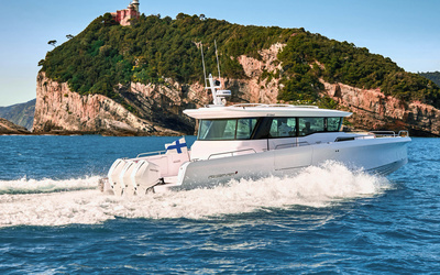 Axopar 45 XC Cross Cabin