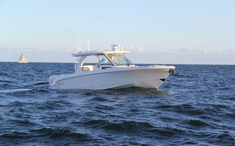 Boston Whaler 350 Realm